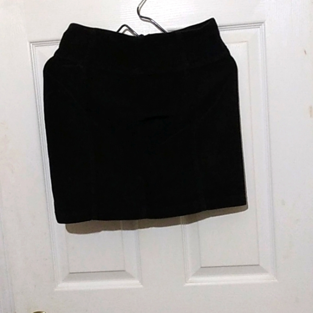 So womans mini skirt.  sz 7/28waist
